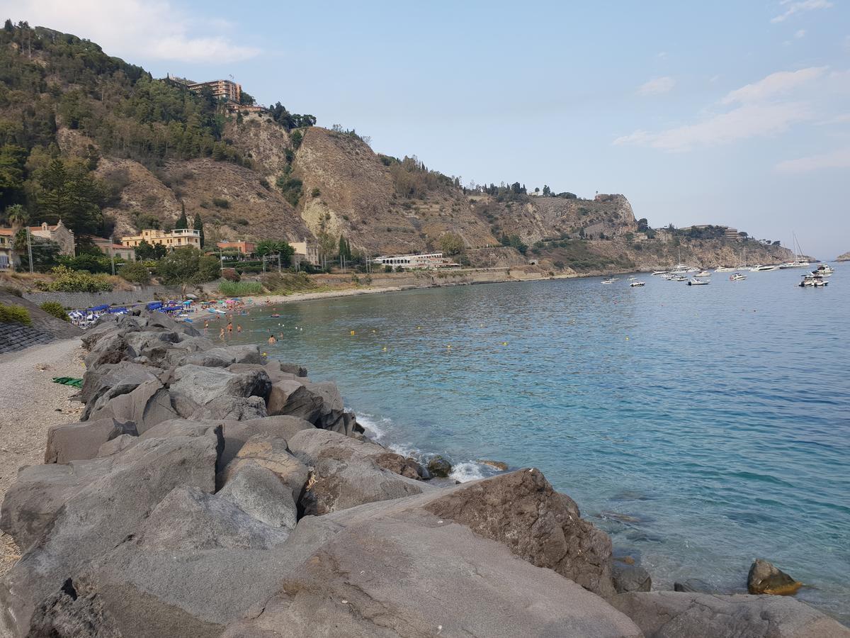 Th Luxury Rooms & Apartment Giardini Naxos Exterior photo